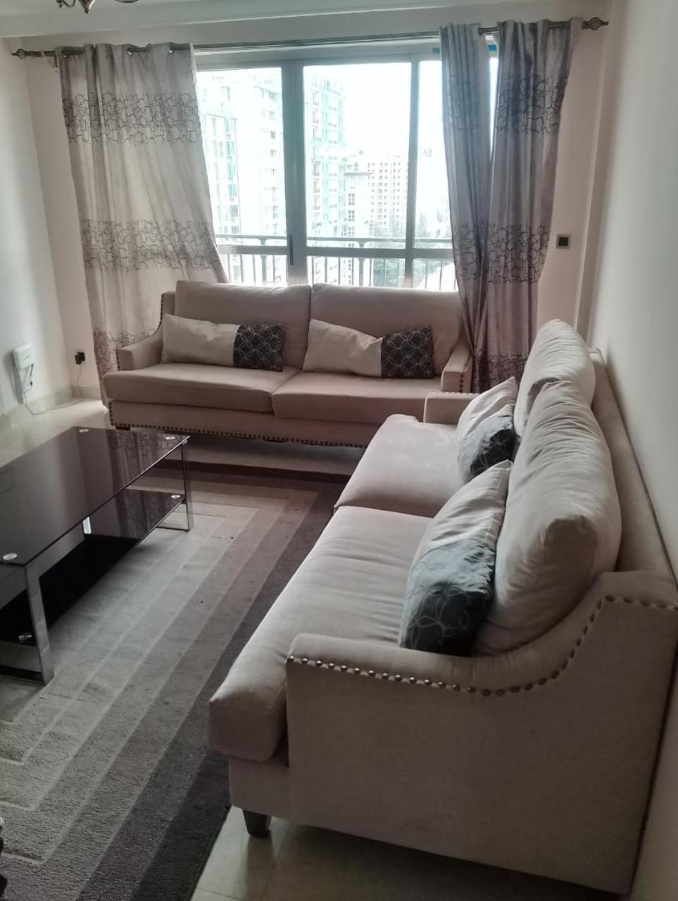 Apartment Pretty 2 Bedroom At Vesta Garden *