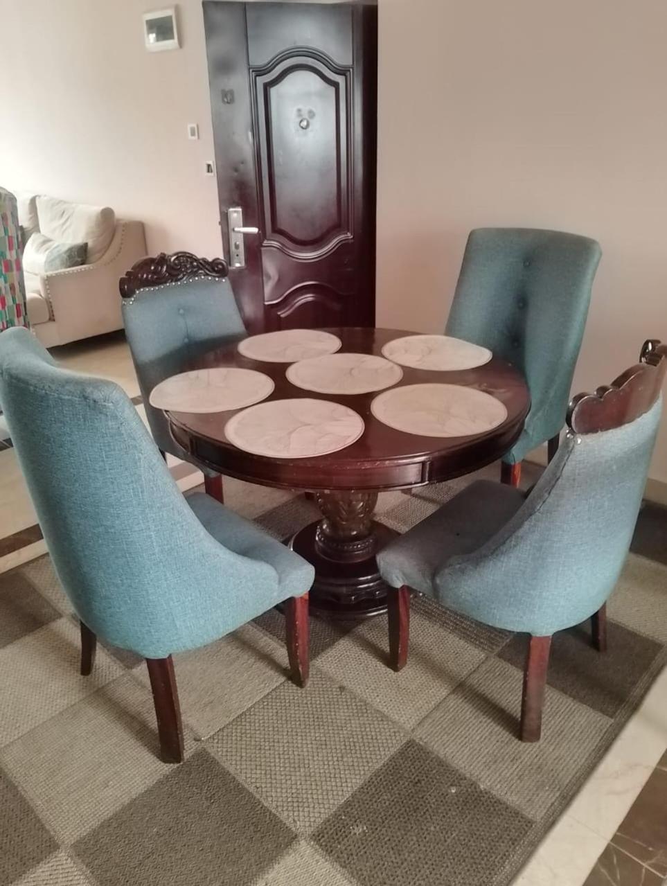 Pretty 2 Bedroom At Vesta Garden *
