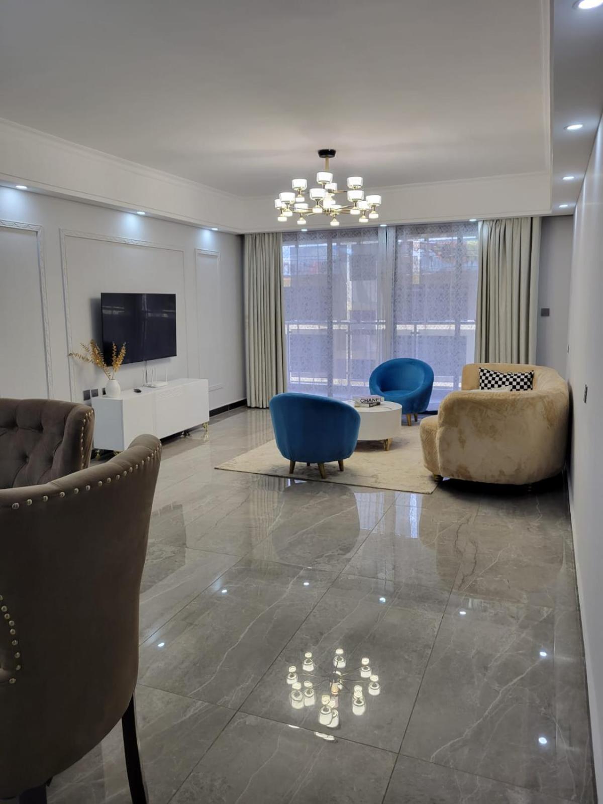 Apartment Executive Cozy With Fully Equipped Gym Heated Swimming Pool And Amazing Scenic Views And Ample Parking And Children Playing Ground Nairobi