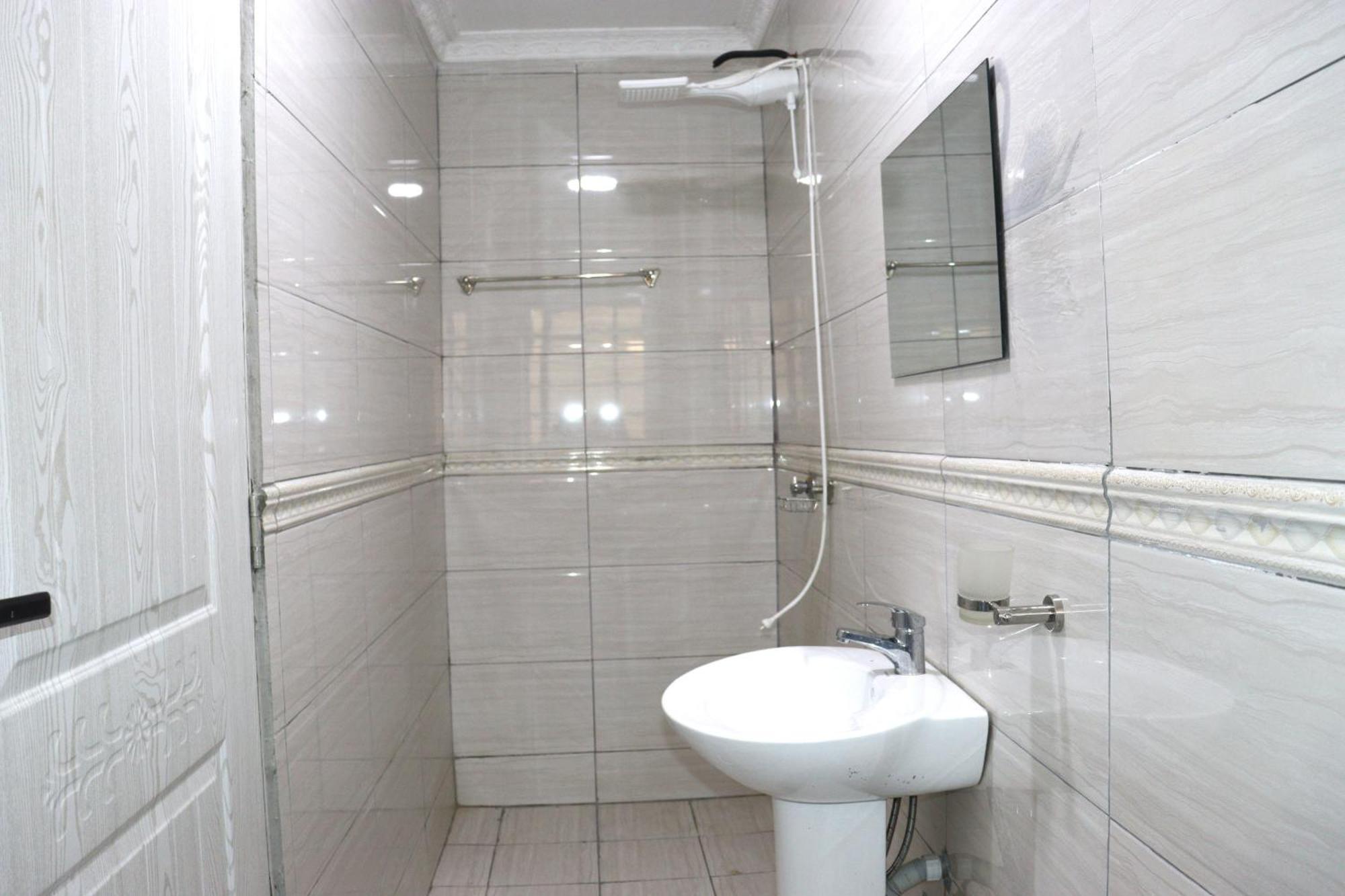 Luxury 3 Bedroom At Kamakis Green Spot Gardens Apartment