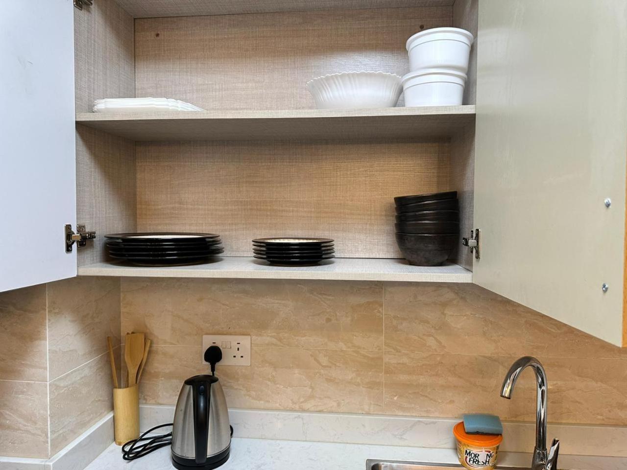 Apartment Enzi Heights - Cozy 1 Bedroom Near Eka Hotel, Pool, Gym, Lift Nairobi