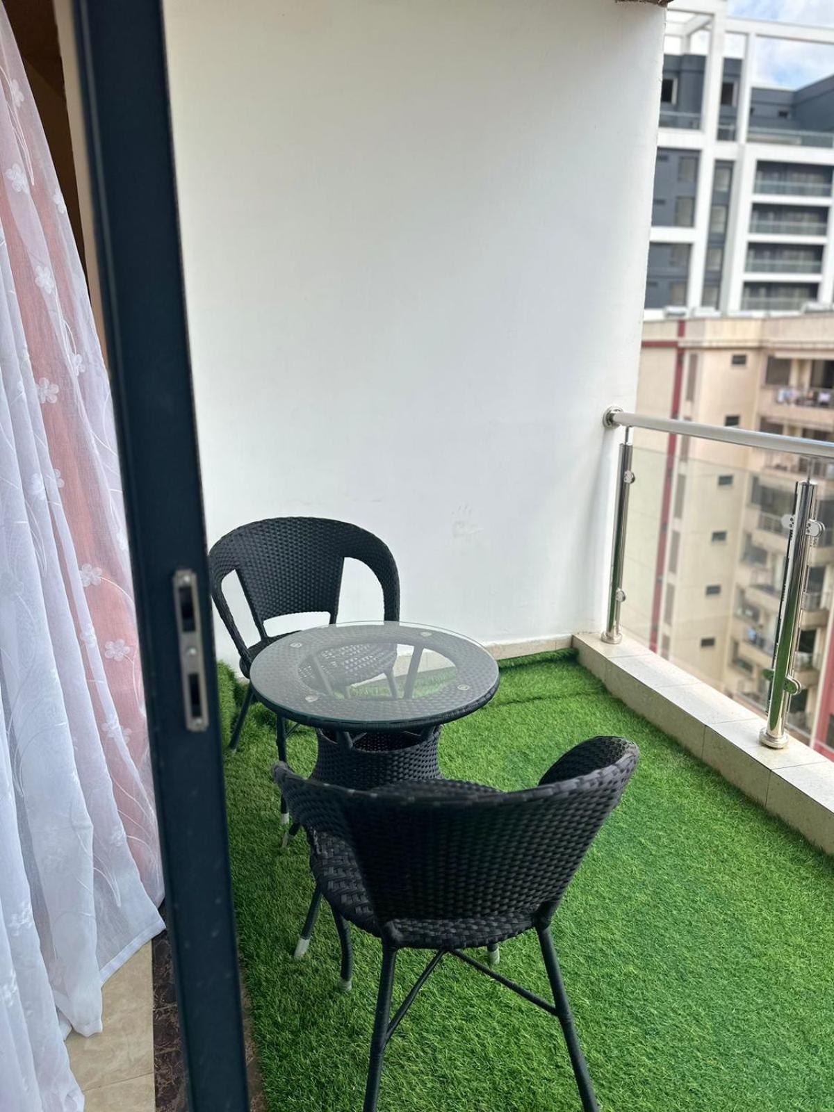 Enzi Heights - Cozy 1 Bedroom Near Eka Hotel, Pool, Gym, Lift Apartment Nairobi