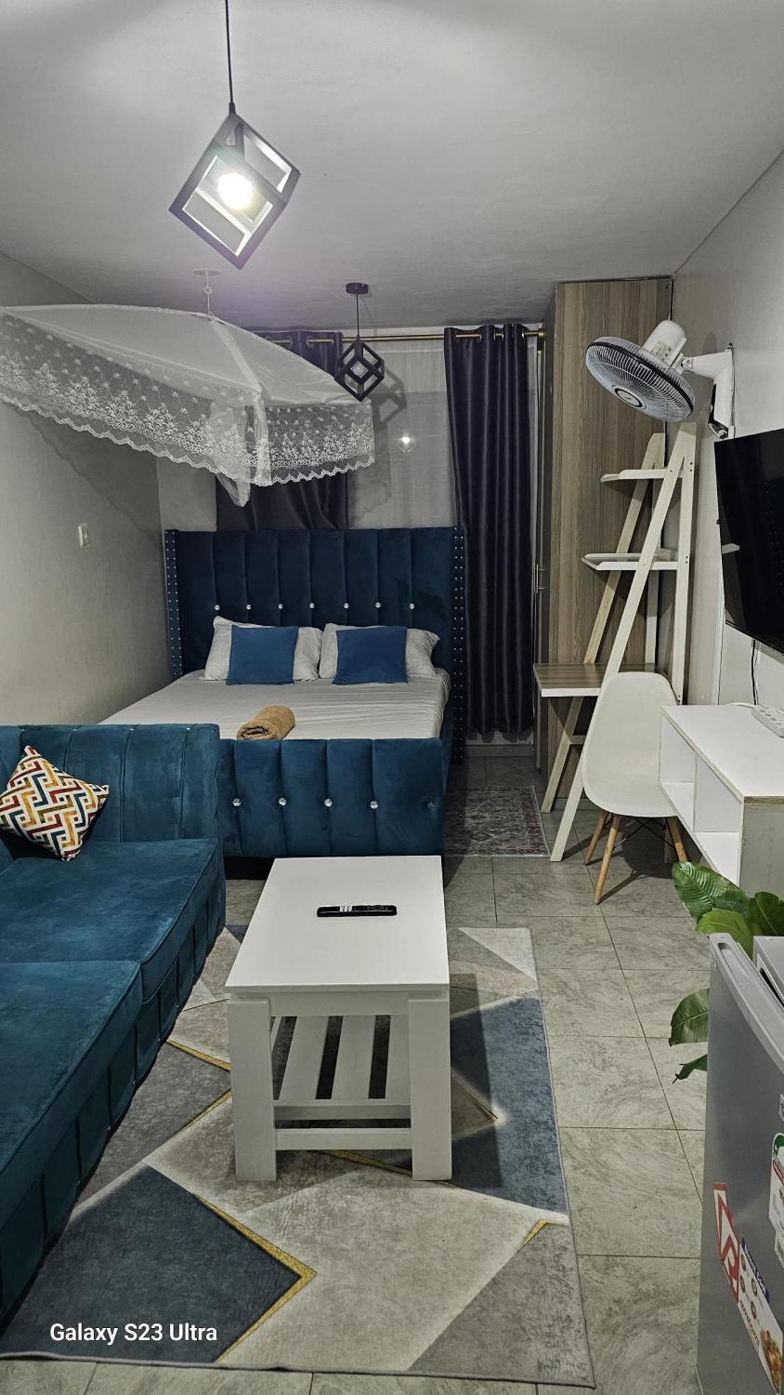 Pazoori Furnished And 1 Bedroom Apartment