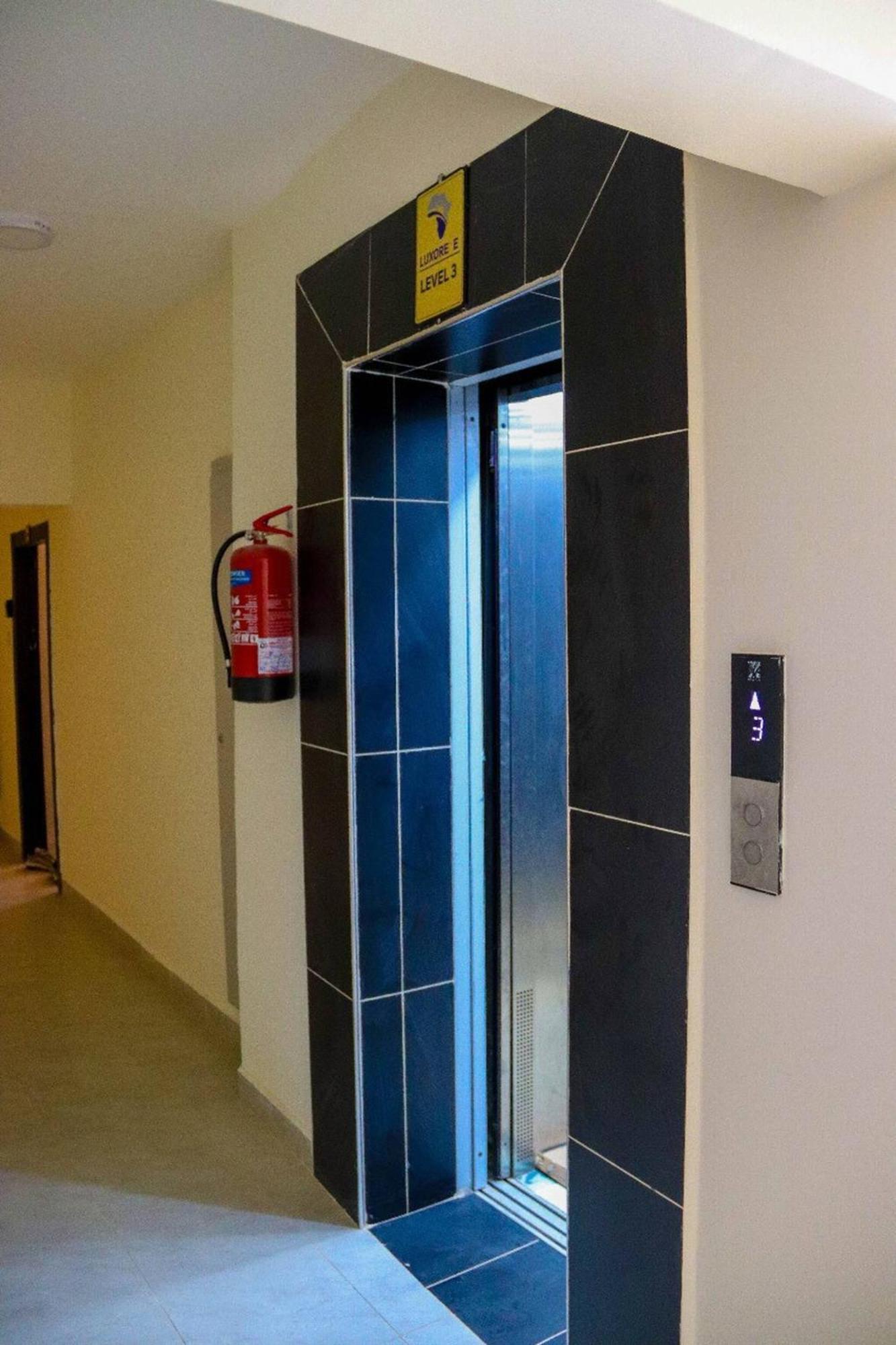 Elclassico Jkia Airport View Apartment