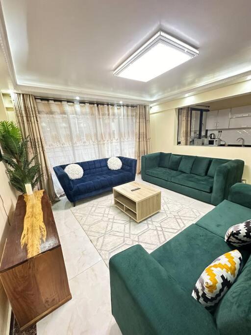 Dhoar Luxury Two Bedroom In Kilimani Apartment *
