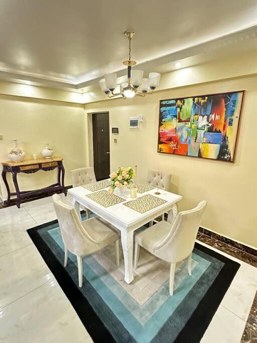Dhoar Luxury Two Bedroom In Kilimani * Nairobi