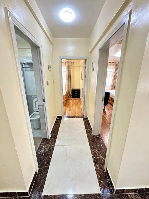 Dhoar Luxury Two Bedroom In Kilimani Apartment *
