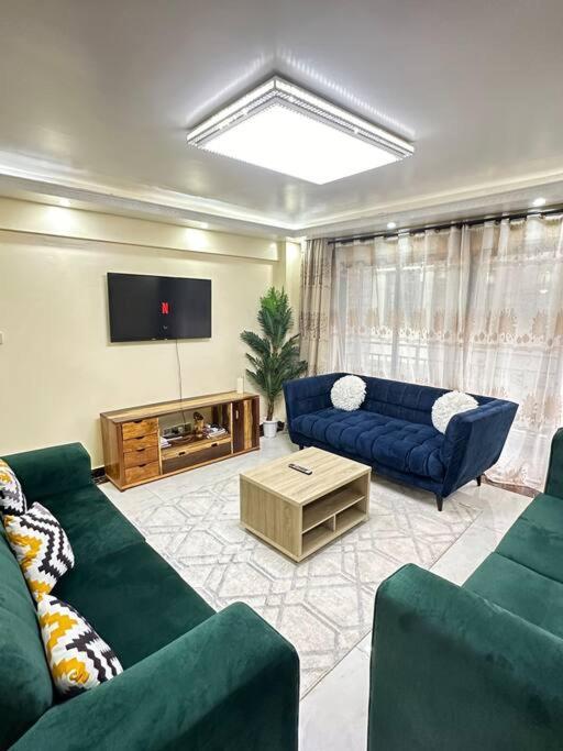 Dhoar Luxury Two Bedroom In Kilimani Apartment *