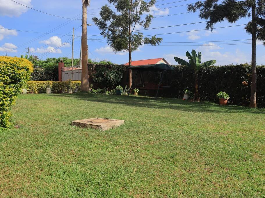 Apartamento Away From With Basics Nairobi