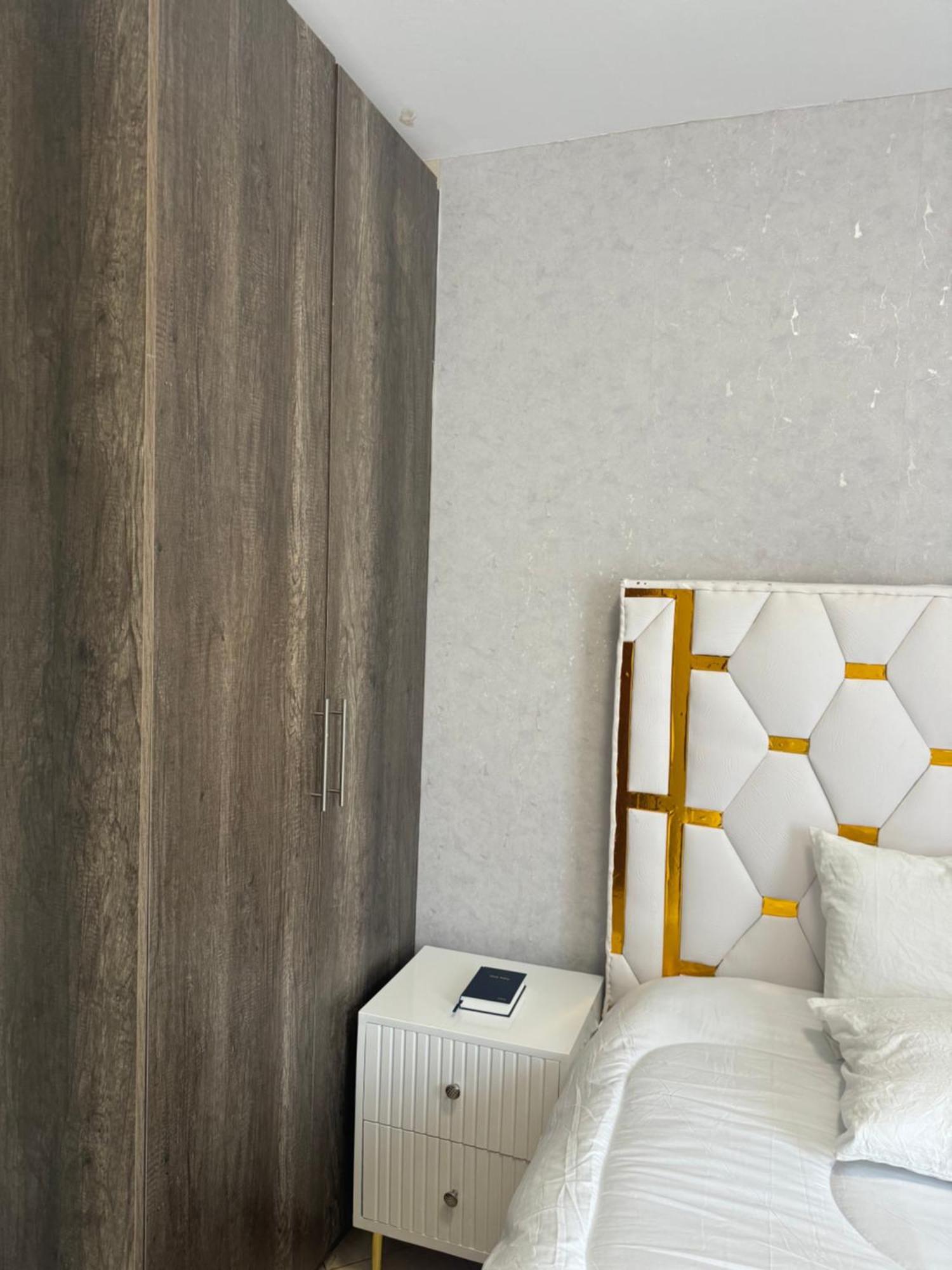 Apartment Epic Brownstone Phase1 Kirawa Road *