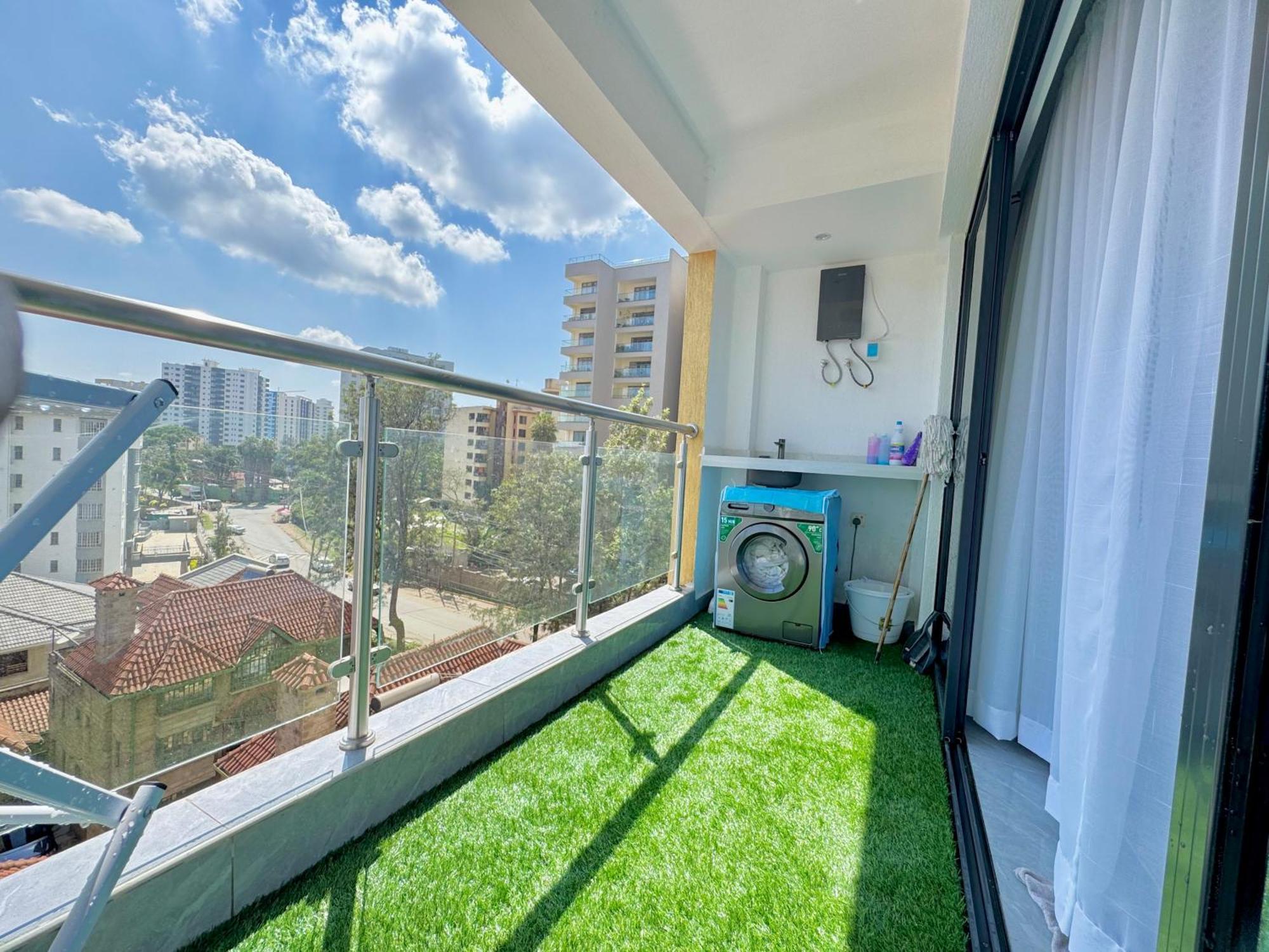 Ivy Nandwa Apartment *
