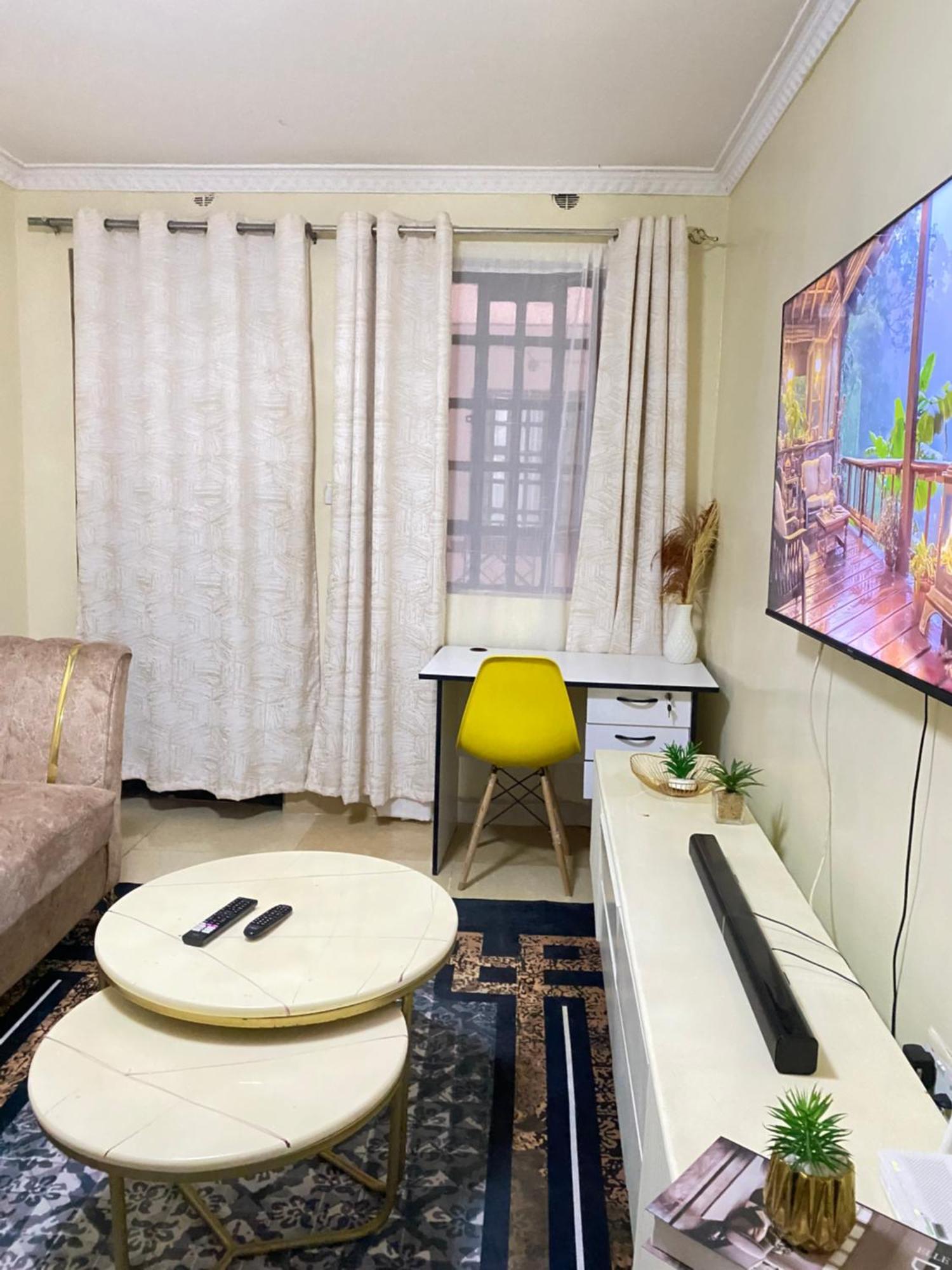 Cozy And Modern 2 Bedroom Mirema Apartment Nairobi