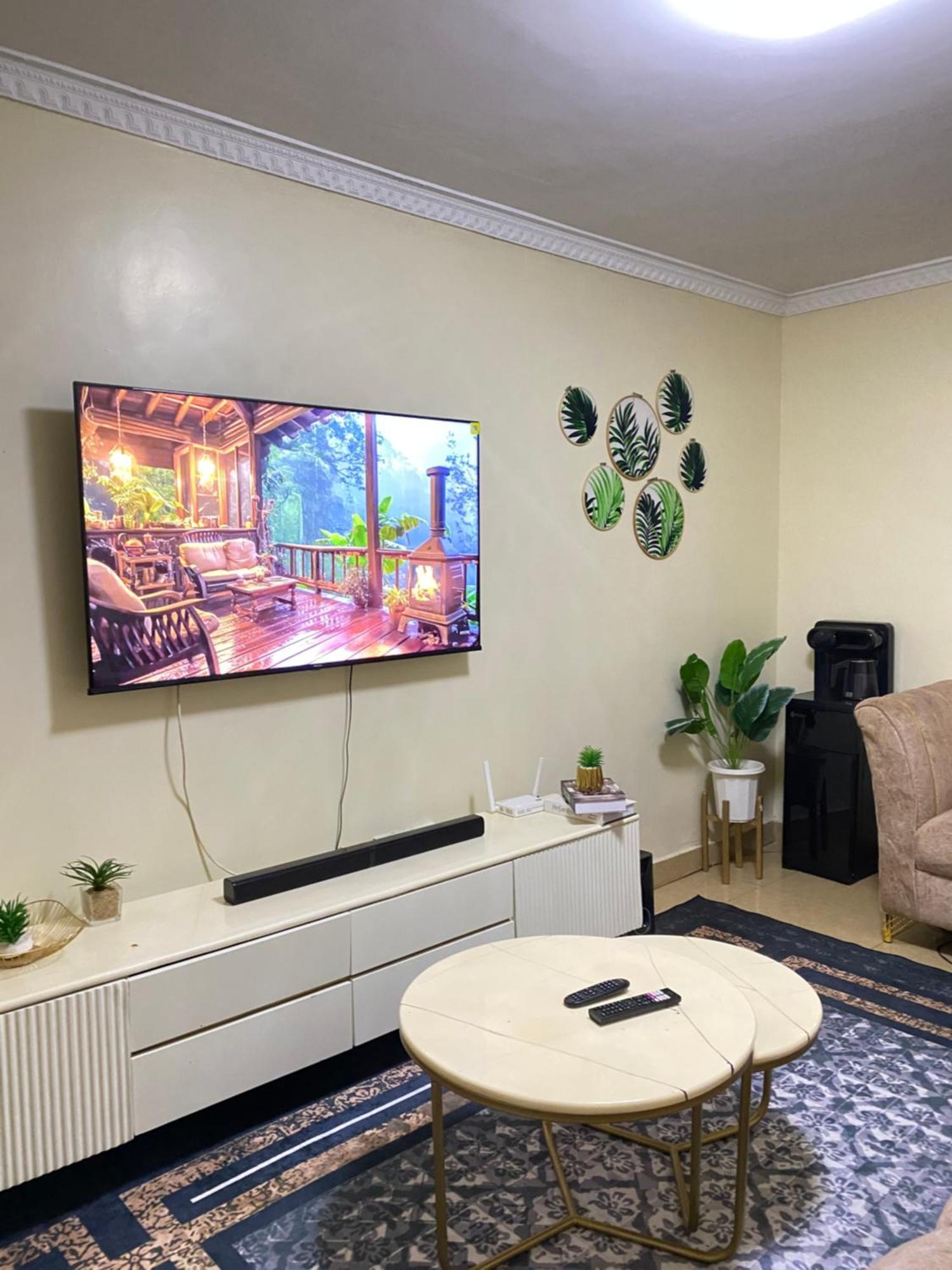Cozy And Modern 2 Bedroom Mirema Apartment Nairobi