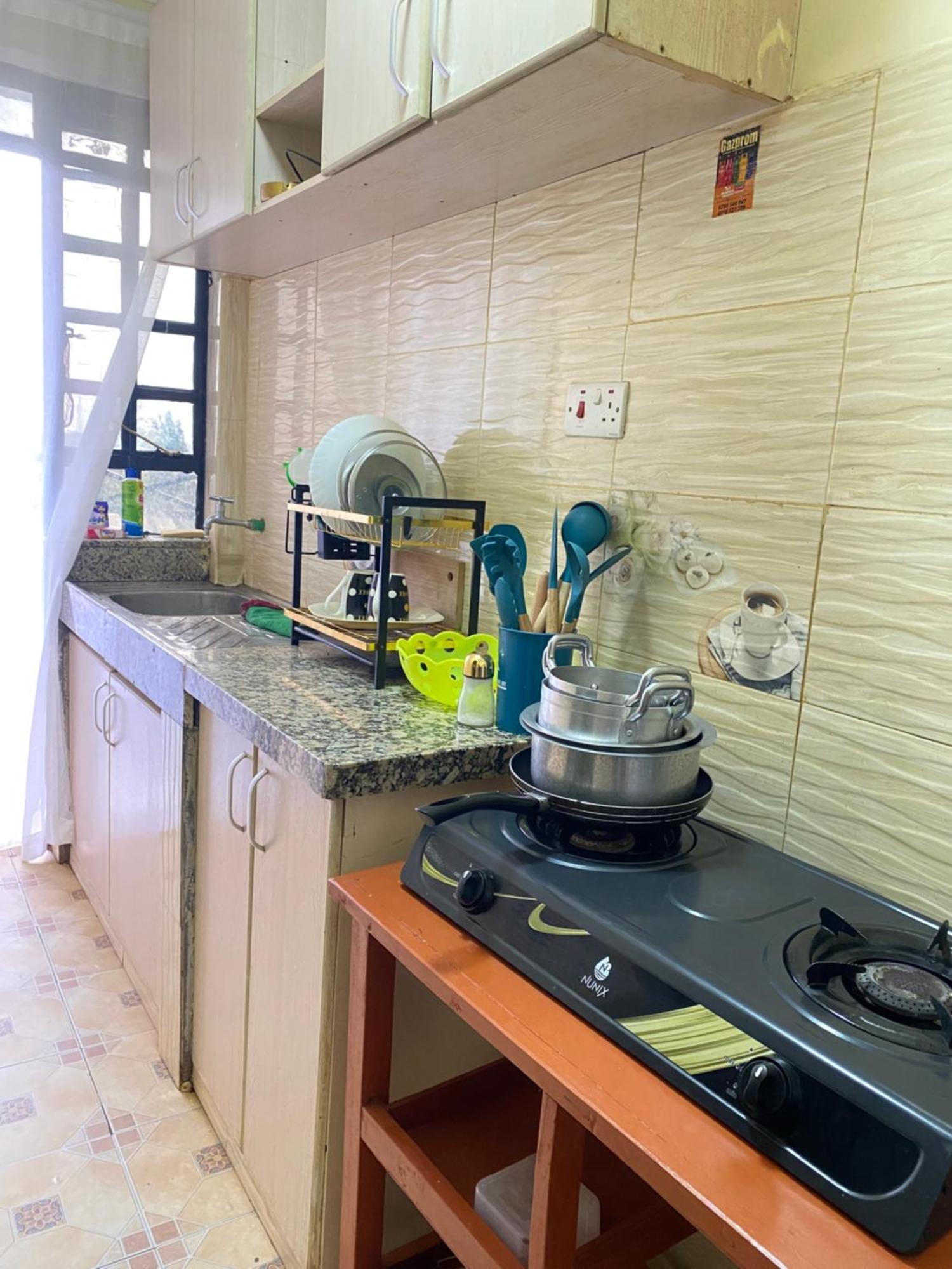 Cozy And Modern 2 Bedroom Mirema *