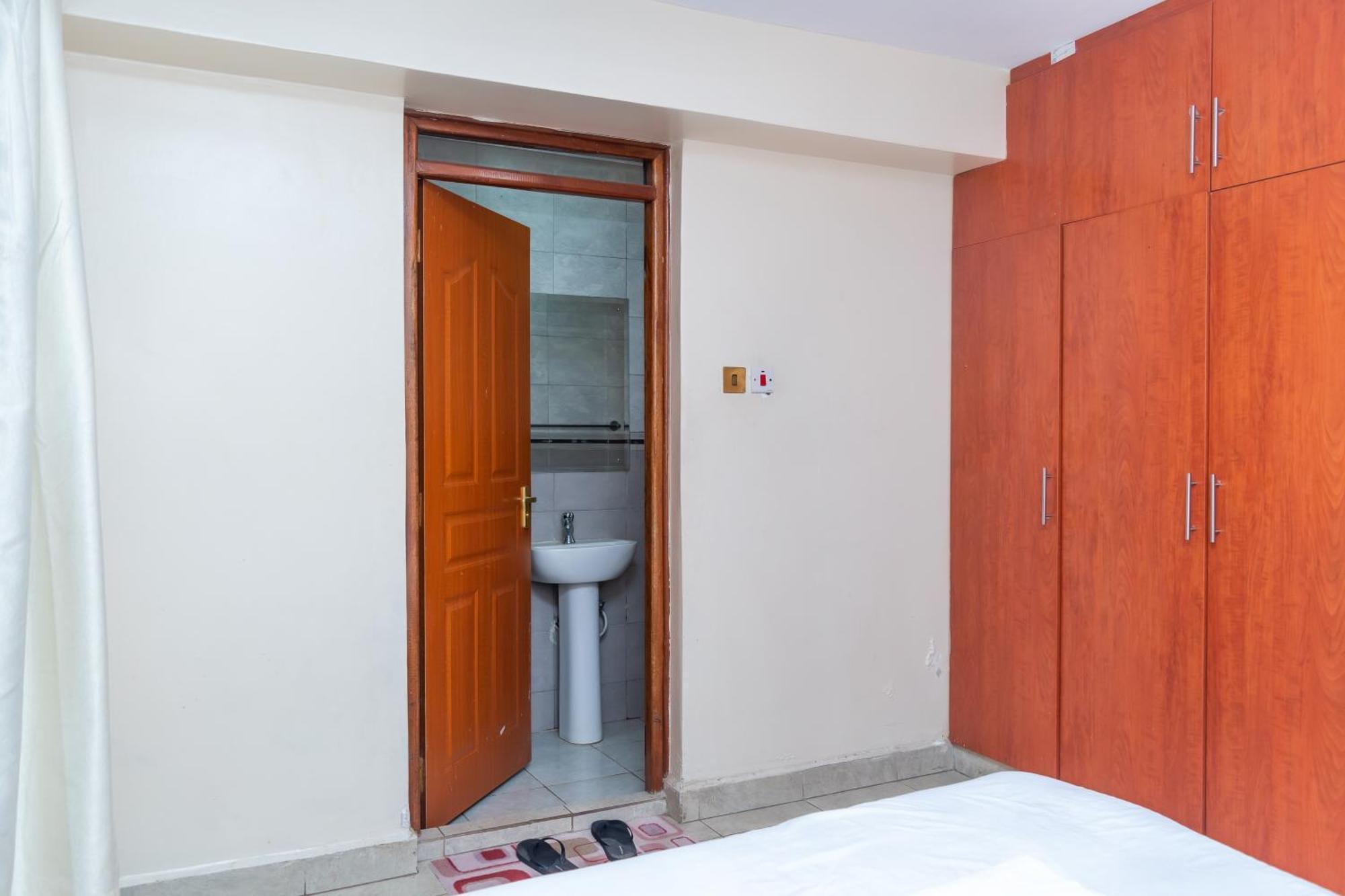 Luxury Two Bedroom Master & Apartment
