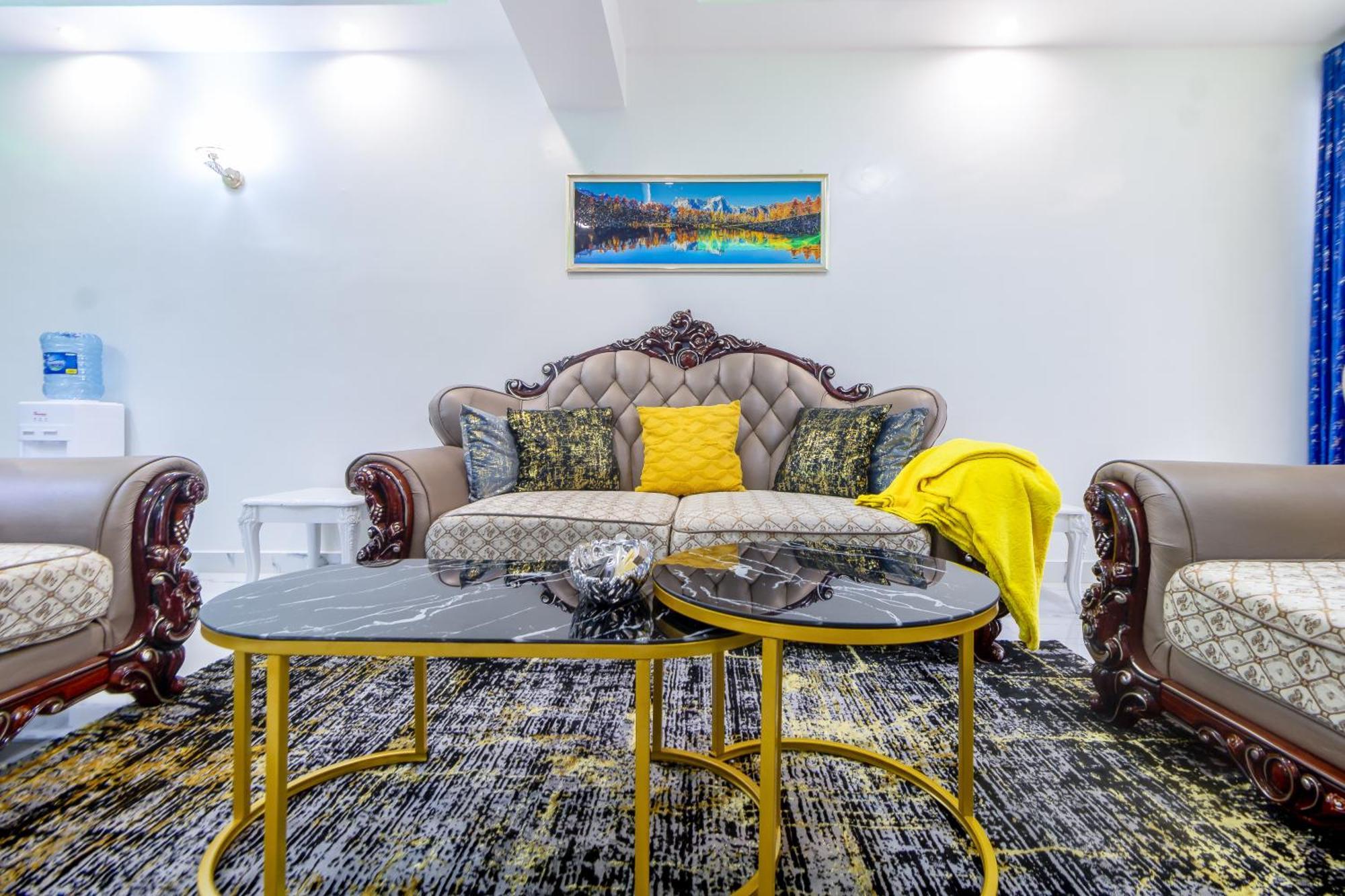 Apartment Executive 3 Bedroom In Nairobi, Kilimani, Yaya Center, Hurligham Nairobi