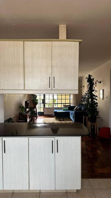 Apartment Rorot Lush 2 Bdrm Riverside *