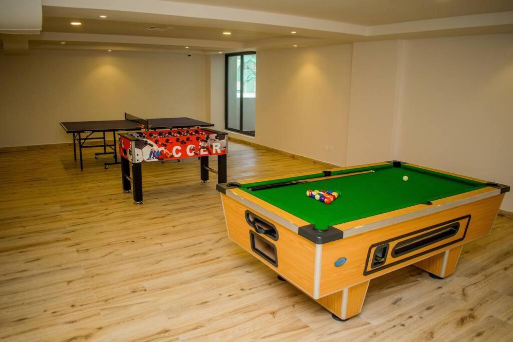Apartment 65-inch Tv, Westlands Apt, Rooftop Pool, Gym, Bbq Nairobi