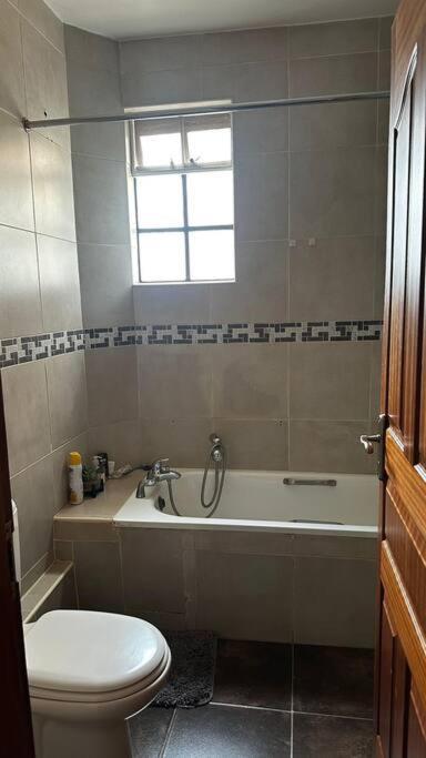 Rorot Lush 2 Bdrm Riverside