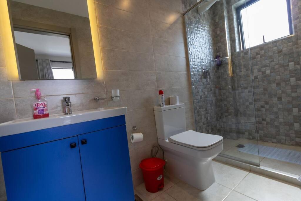 65-inch Tv, Westlands Apt, Rooftop Pool, Gym, Bbq Nairobi