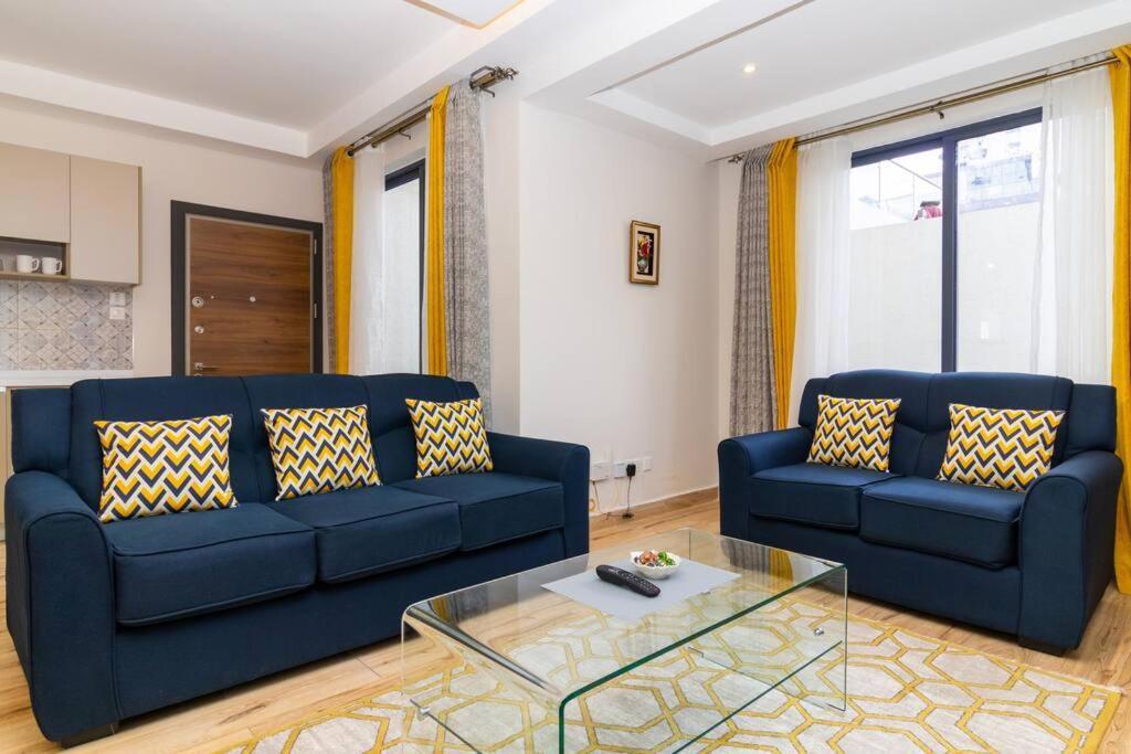 65-inch Tv, Westlands Apt, Rooftop Pool, Gym, Bbq * Nairobi