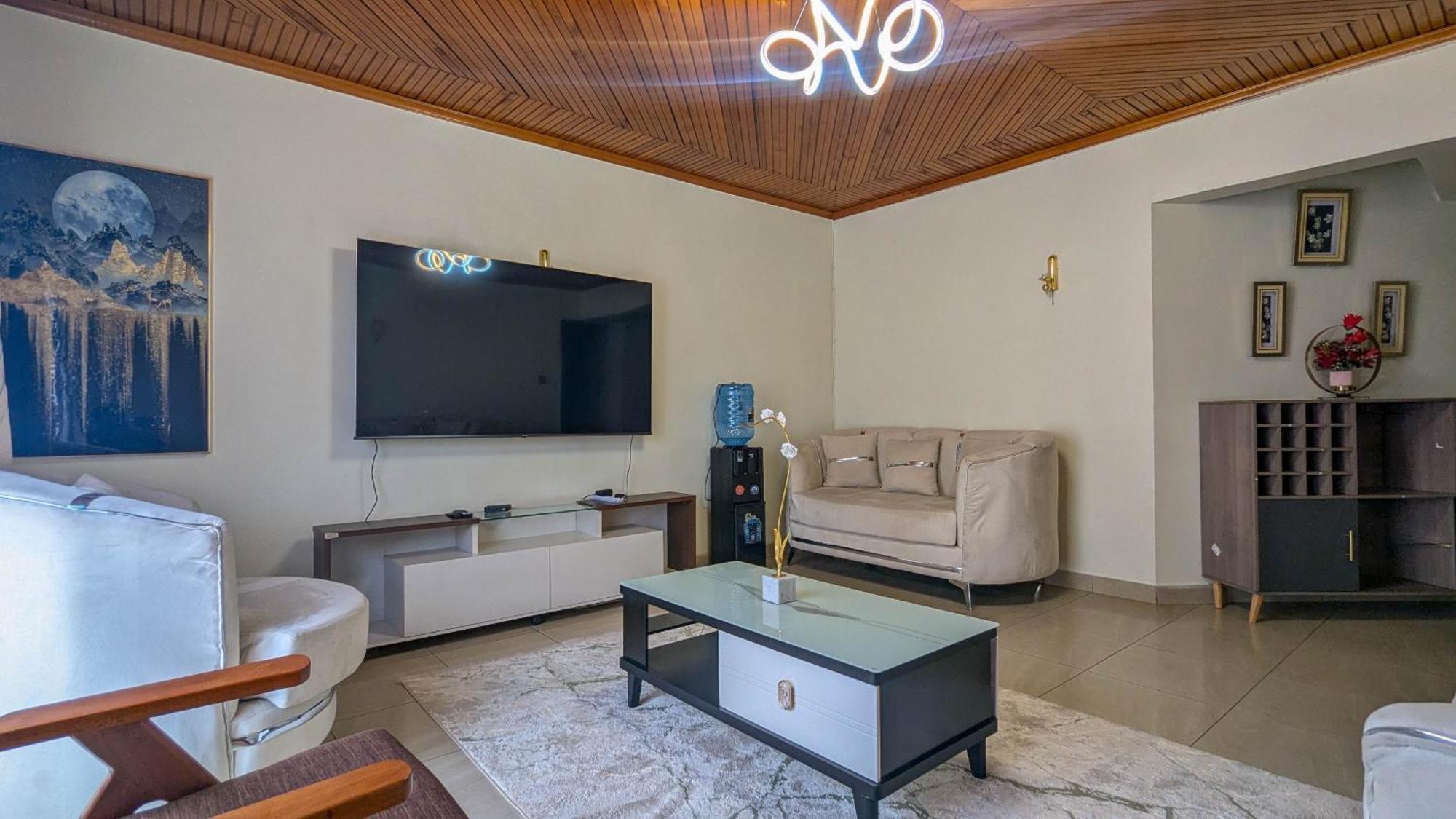 Apartment Sky Park Kilimani