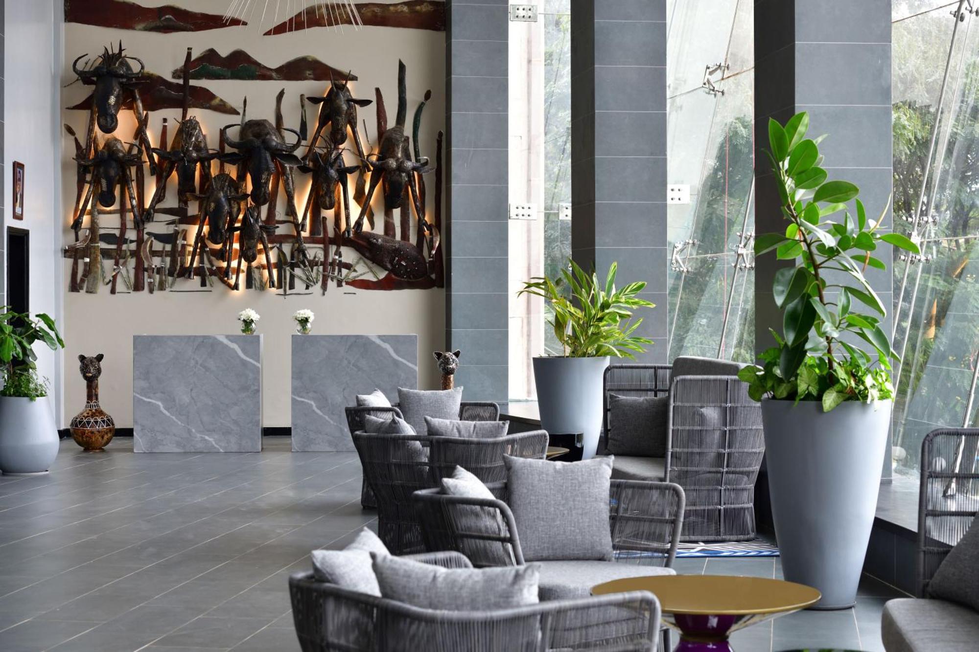 Hotel Novotel Westlands 5*