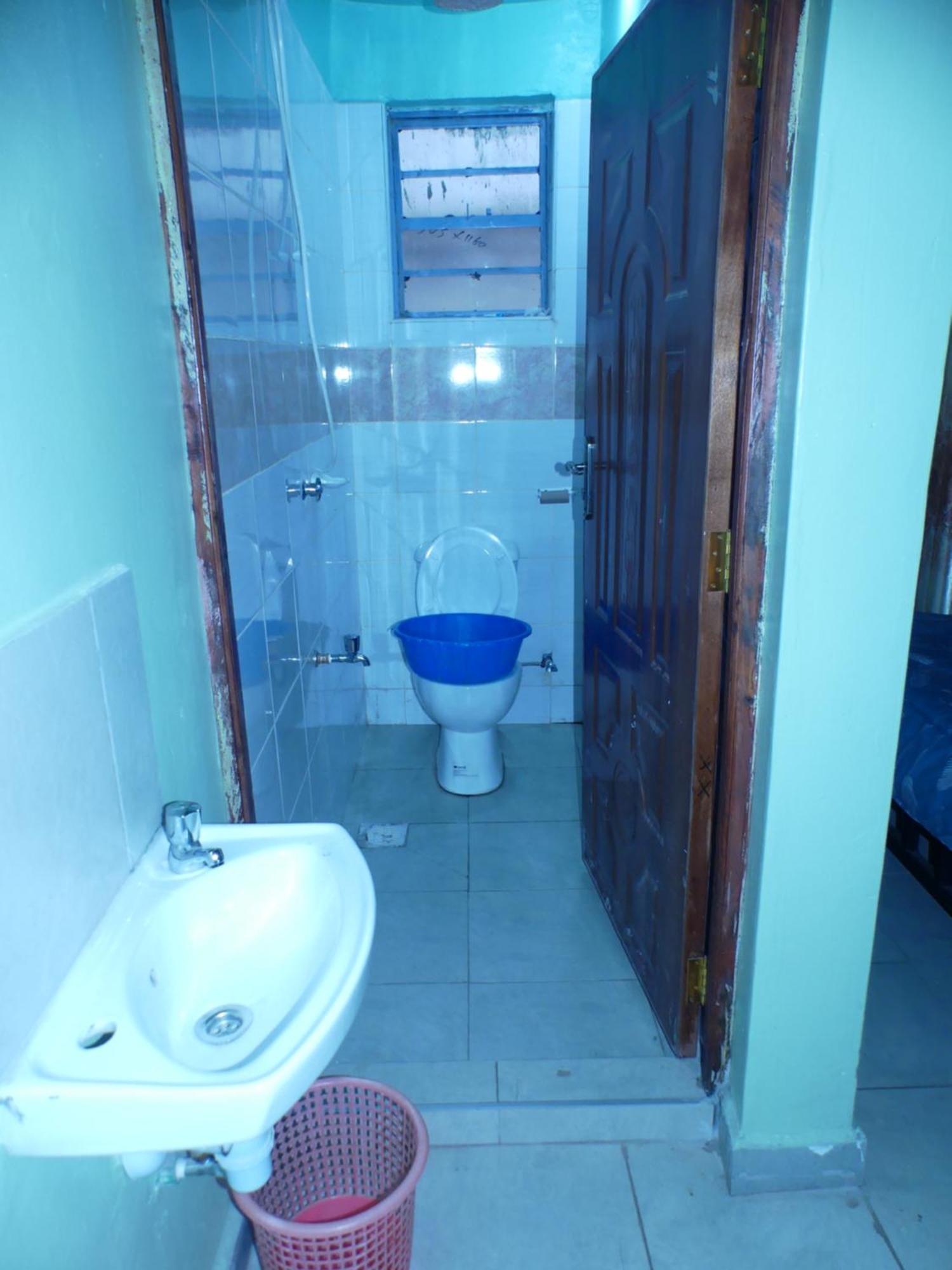 Capsule hotel Premiere Club And Restaurant Nairobi