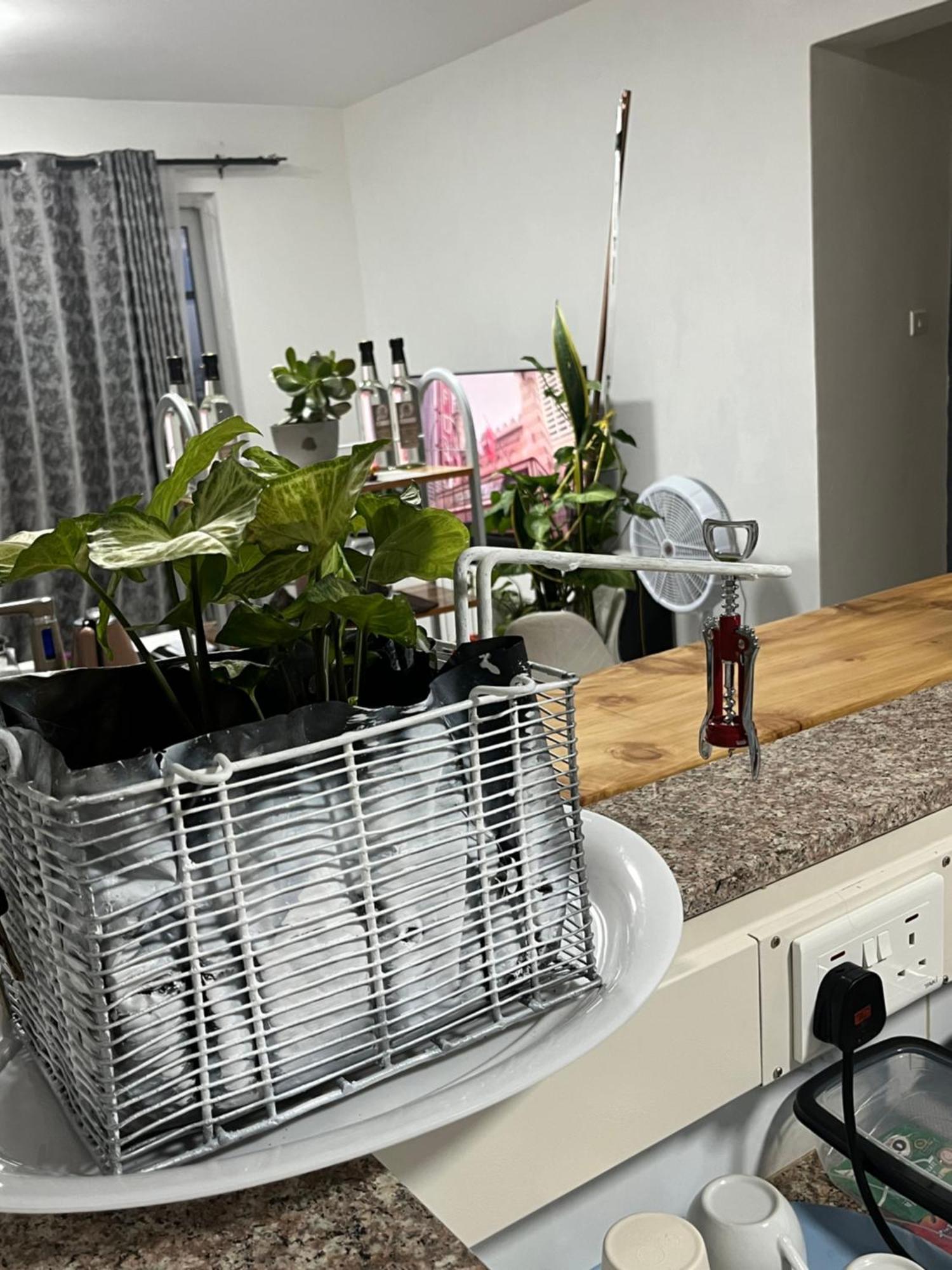 Tcr Residences At Kings Millennium- 3bdrm Apts, Ensuite, 7km To Jki Airport, 7km To Cbd *