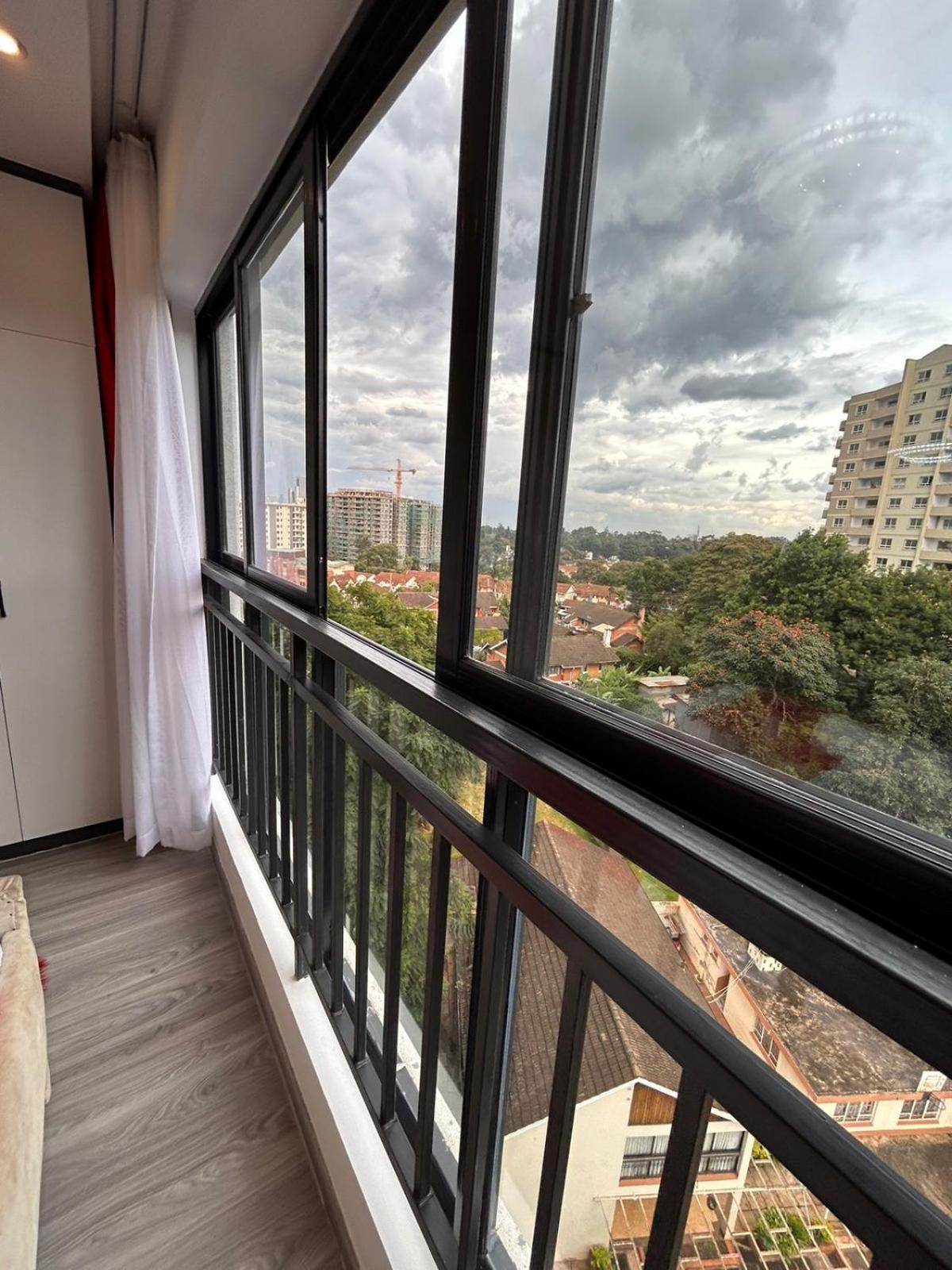 Apartment Tier Residense *
