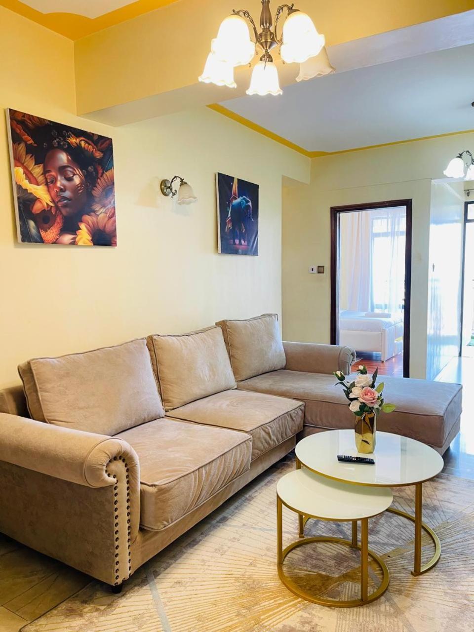 Apartment Kilimani Vacation One And Half Bedroom Netflix Near Yaya Centre *