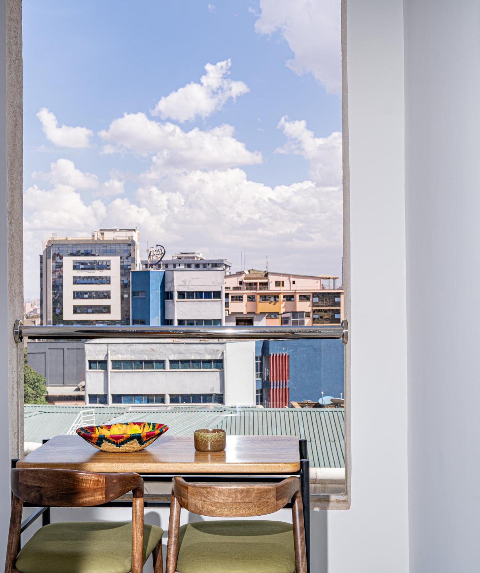 Elite One Bedroom Apartment,swimming Pool, Gym, Workspace ,wonderiss Homes Close Proximity To Gtc, Jw Mariott And Kempinski Apartamento *