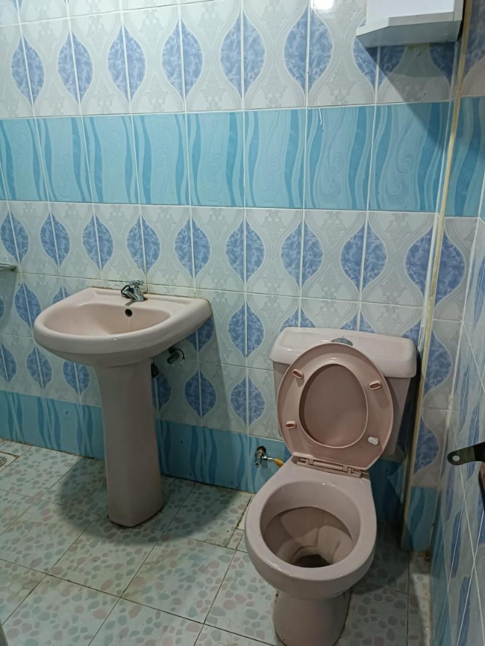 Apartment Comfy And Family Friendly Near Jkia