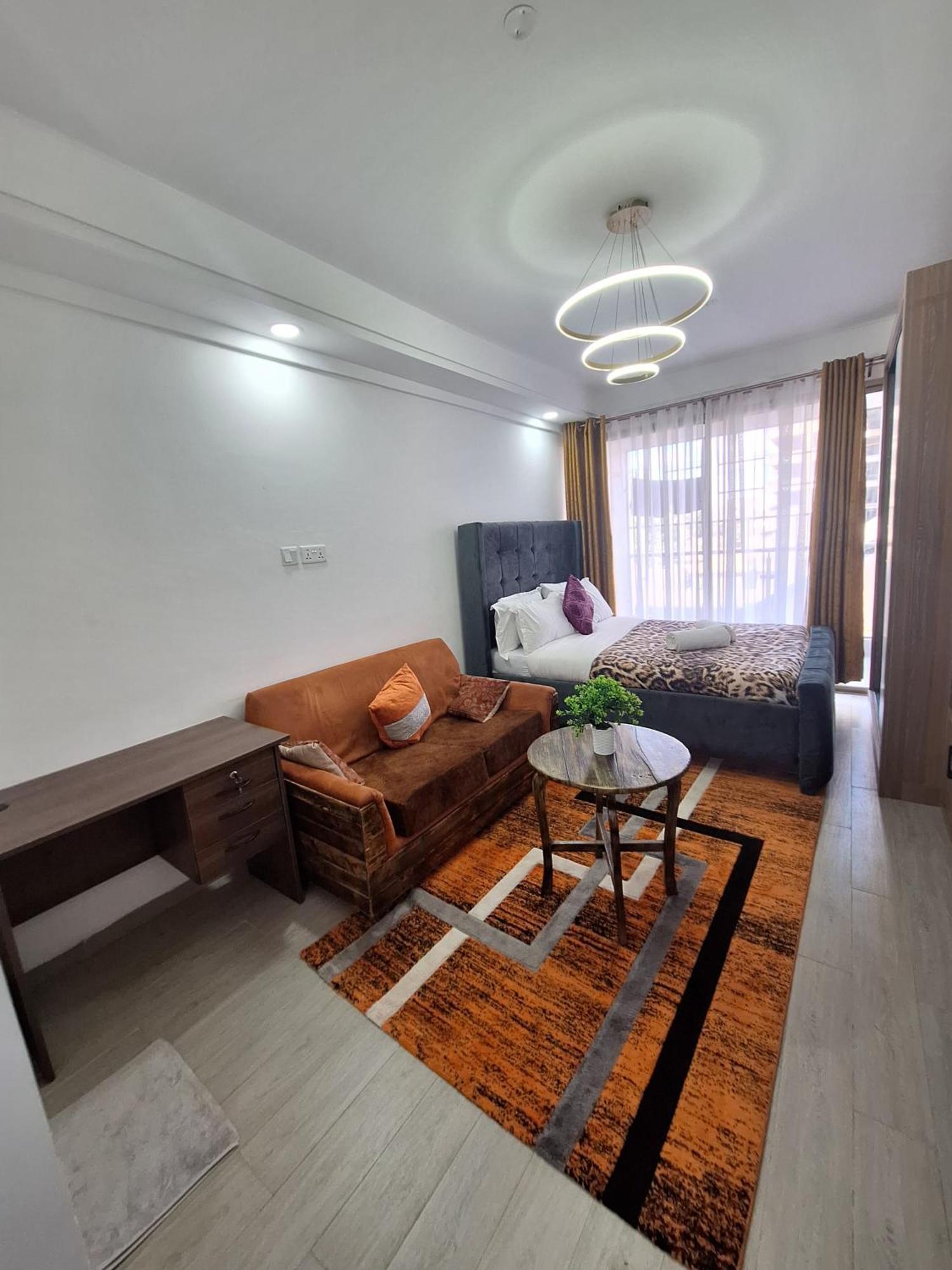 Cozy Studio At Goldpark Homes
