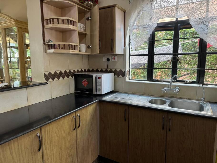 Exquisite 4-bedroom In Prime Gated Community Villa *