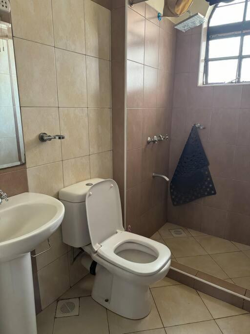 Exquisite 4-bedroom In Prime Gated Community Villa