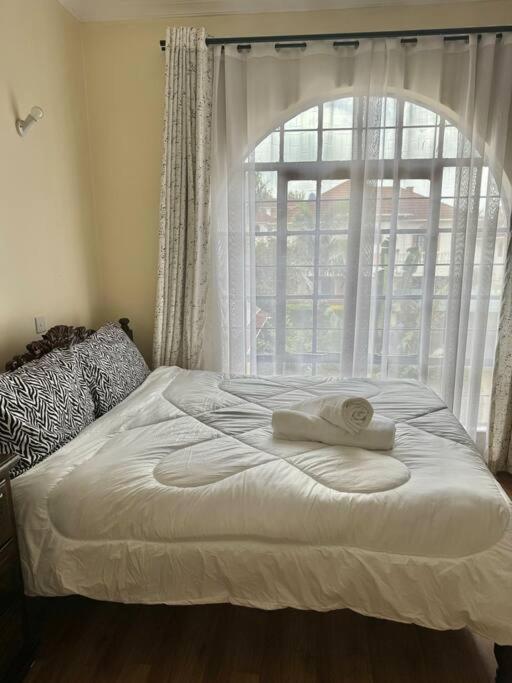 Villa Exquisite 4-bedroom In Prime Gated Community