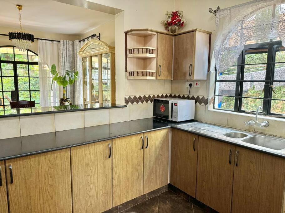 Villa Exquisite 4-bedroom In Prime Gated Community *