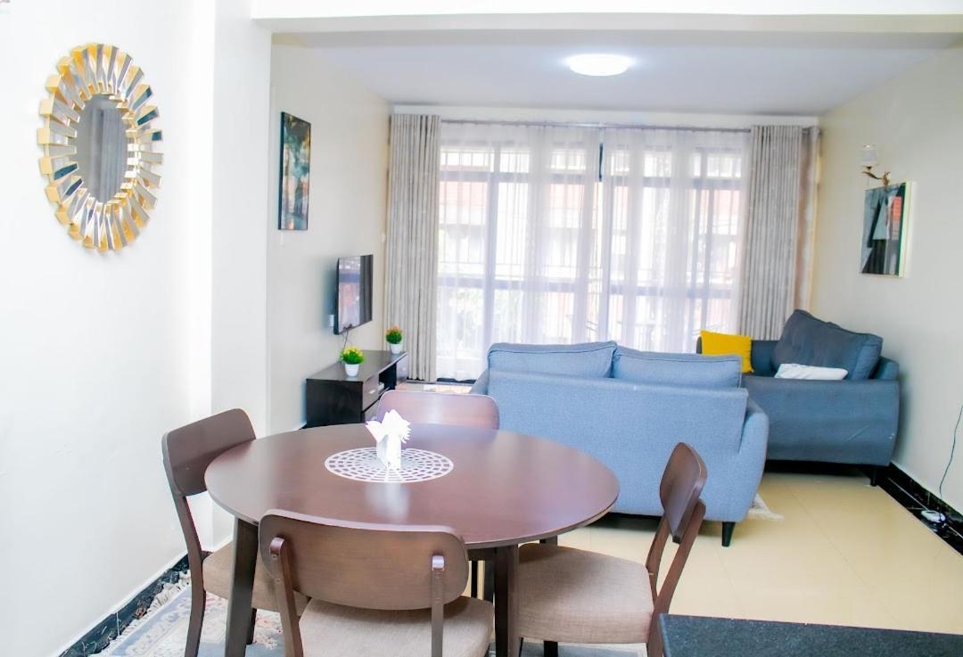 Mango Court Apartment *