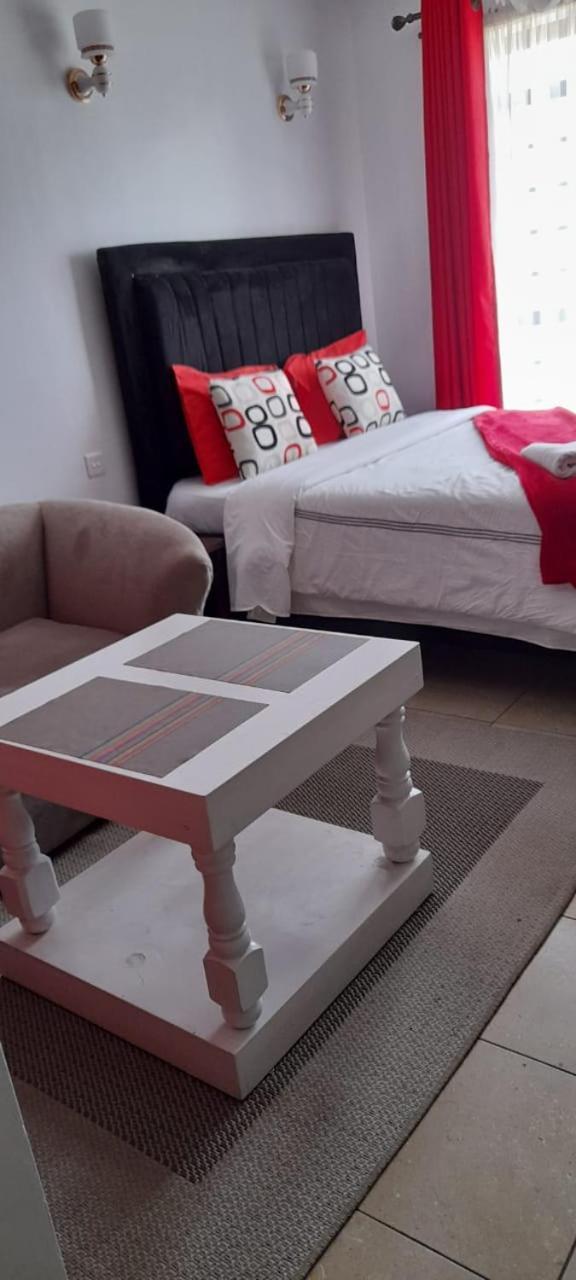 Ln Executive Furnished West Apartment *