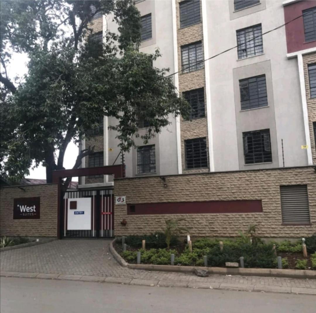 Ln Executive Furnished West Apartment