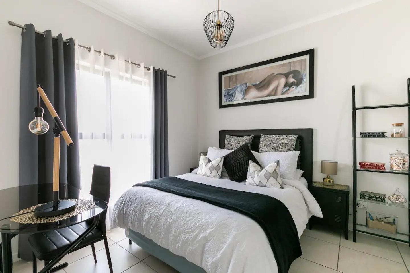 Deluxe 1br