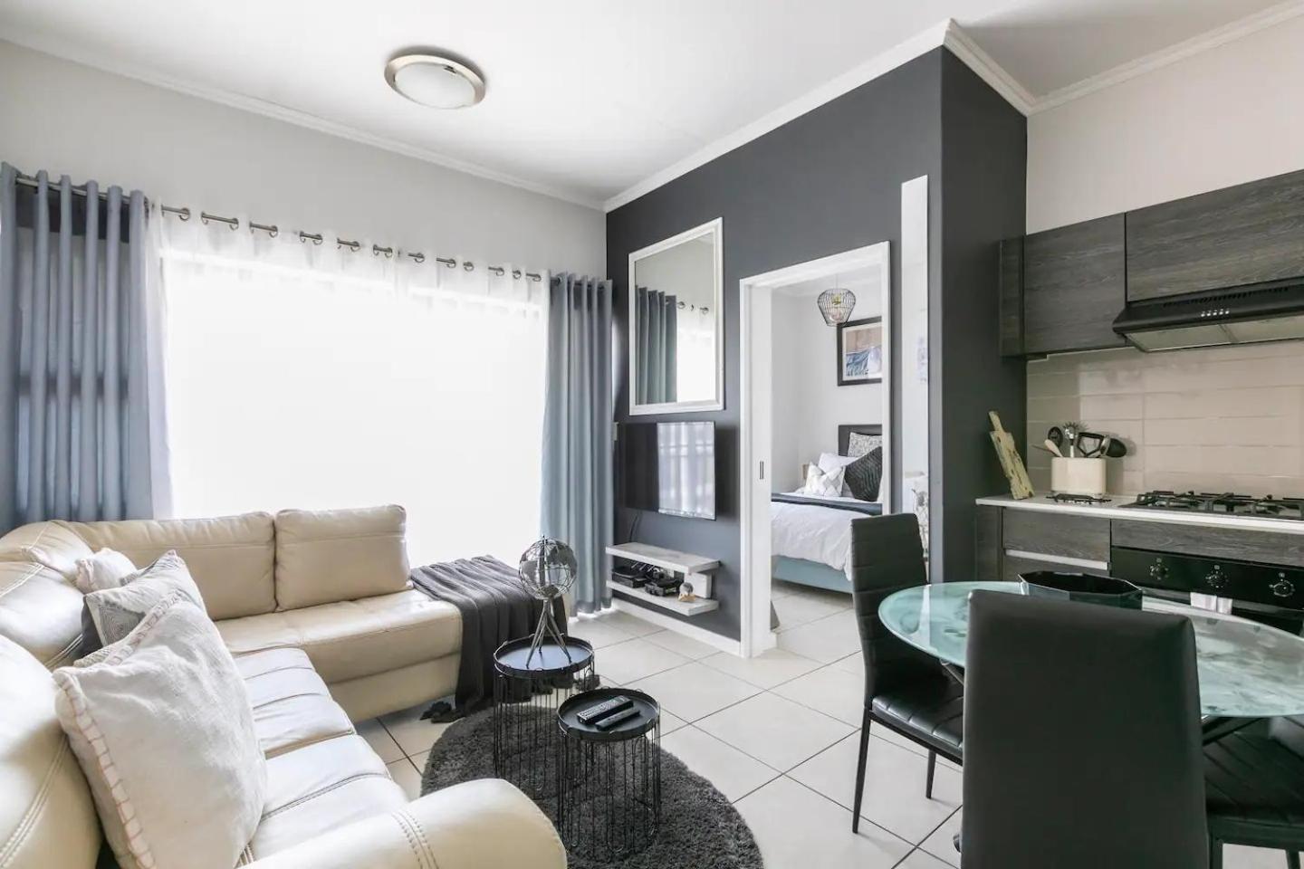 Deluxe 1br *