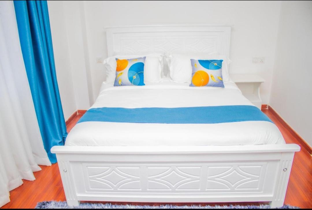 Charming 2br Haven Near Yaya In Kilimani Apartment