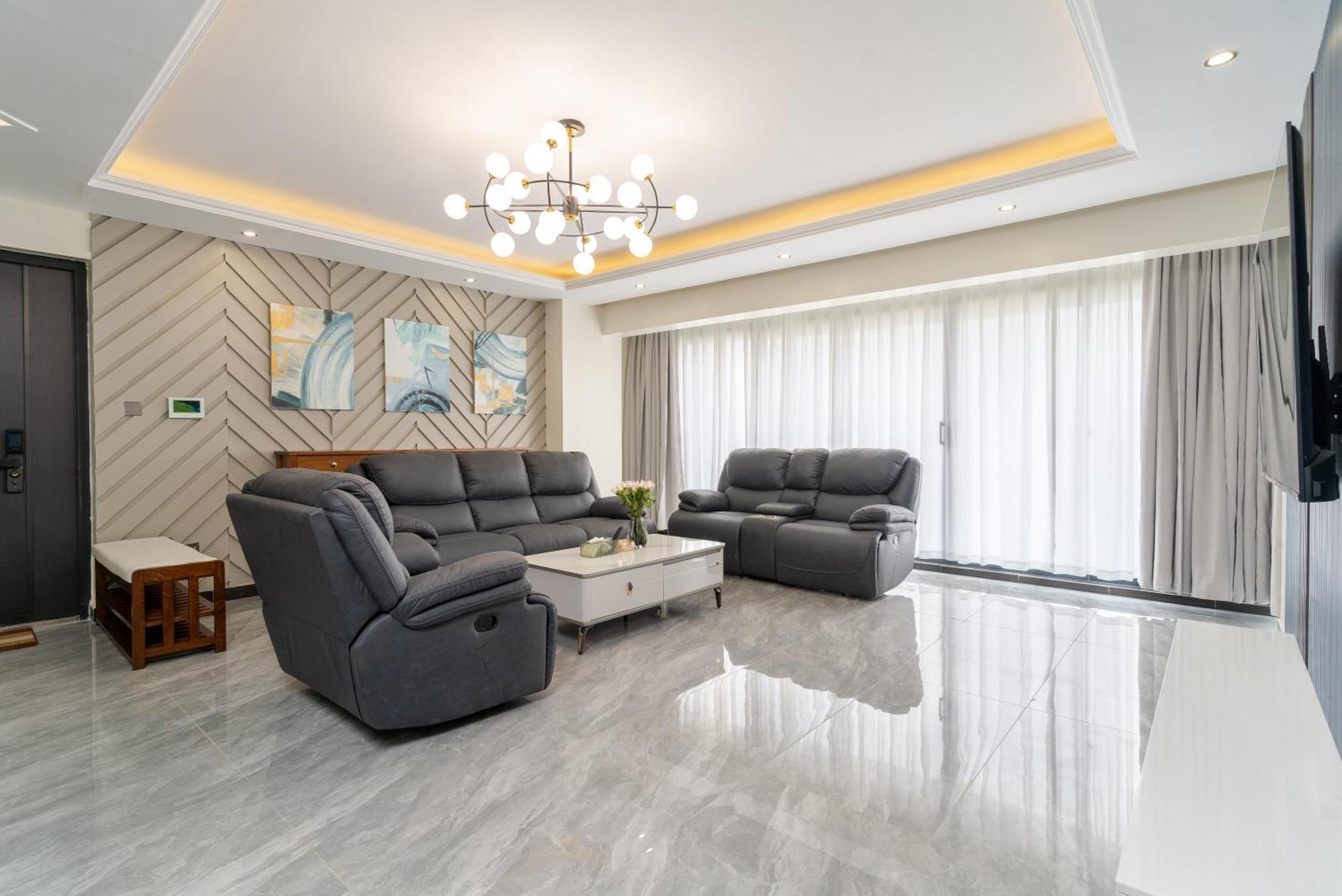 Jacaranda Homes Double Bed Homestay