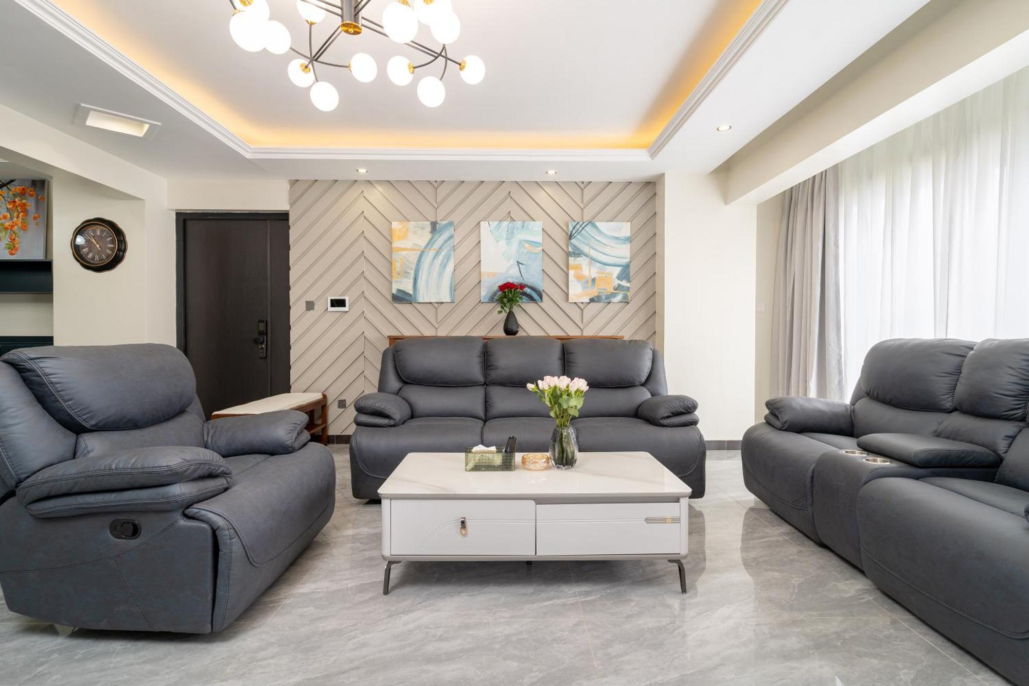 Jacaranda Homes Double Bed Homestay