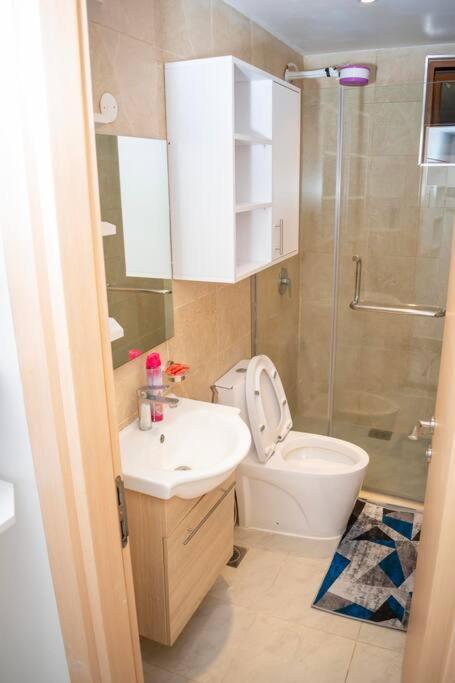 View1 Bdrm With Pool And Gym *