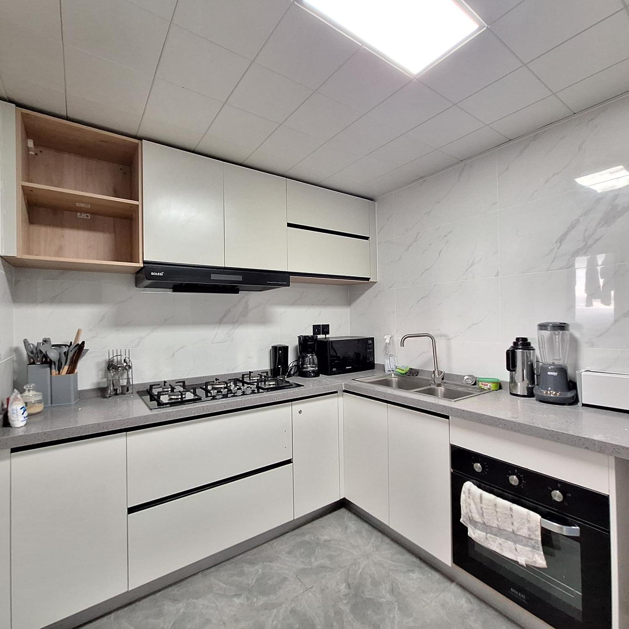 Appletree 2-bedroom - Scenic View Of National Park-syokimau Apartment
