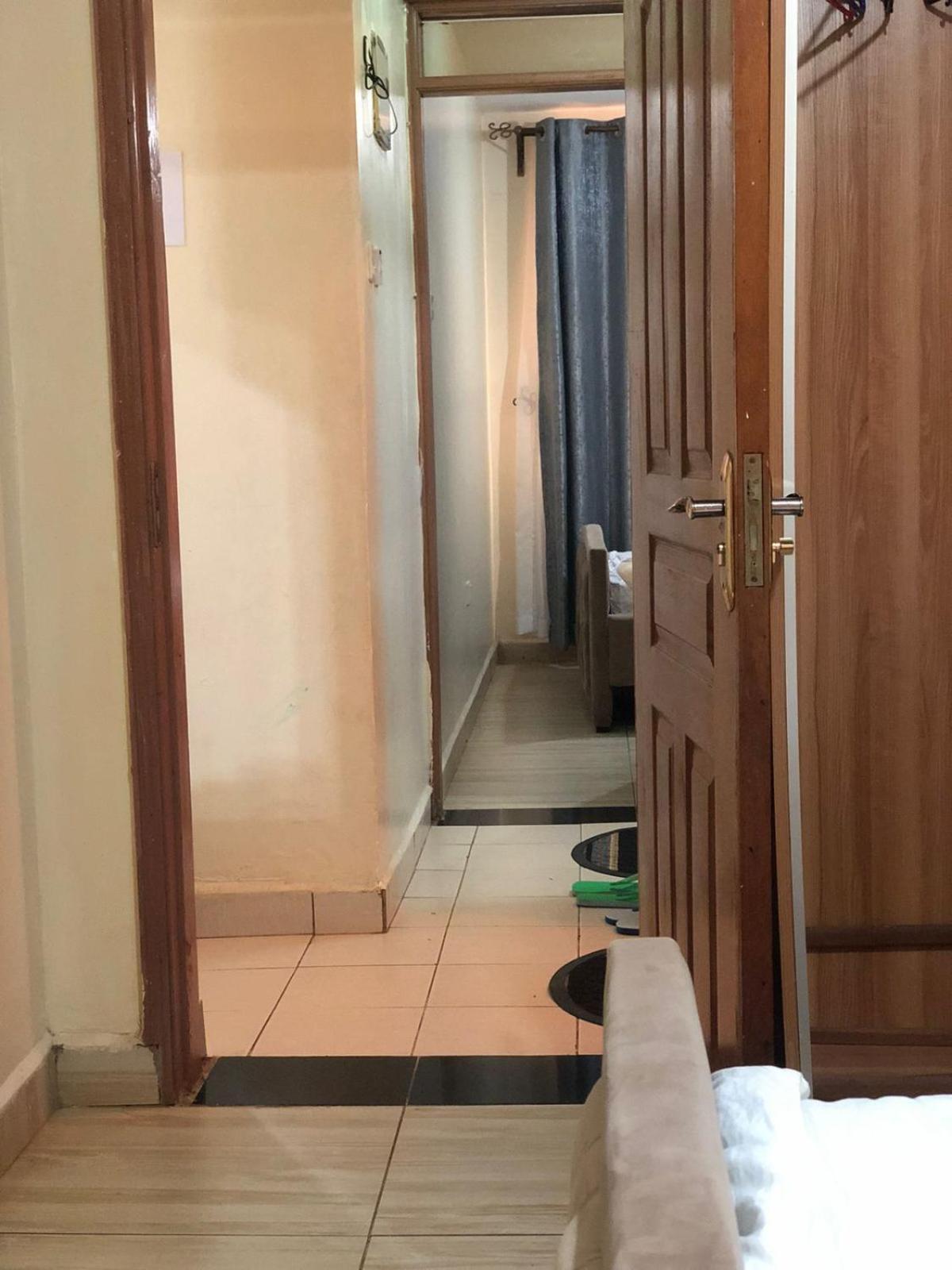 The Moon Fully Furnished 1and 2 Bedroom - Thindigua Apartment