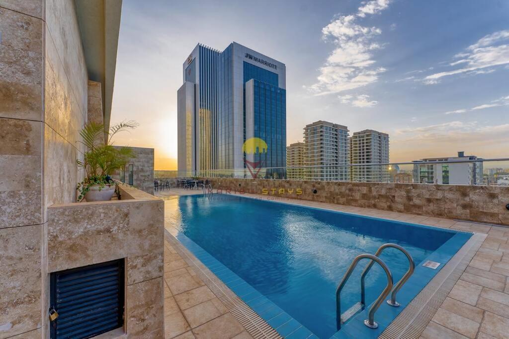 Elite 7 Star Luxe With Gym And Pool Next To Jw Marriott, Westlands Airport Shuttle, Luggage Storage Available Apartment Nairobi